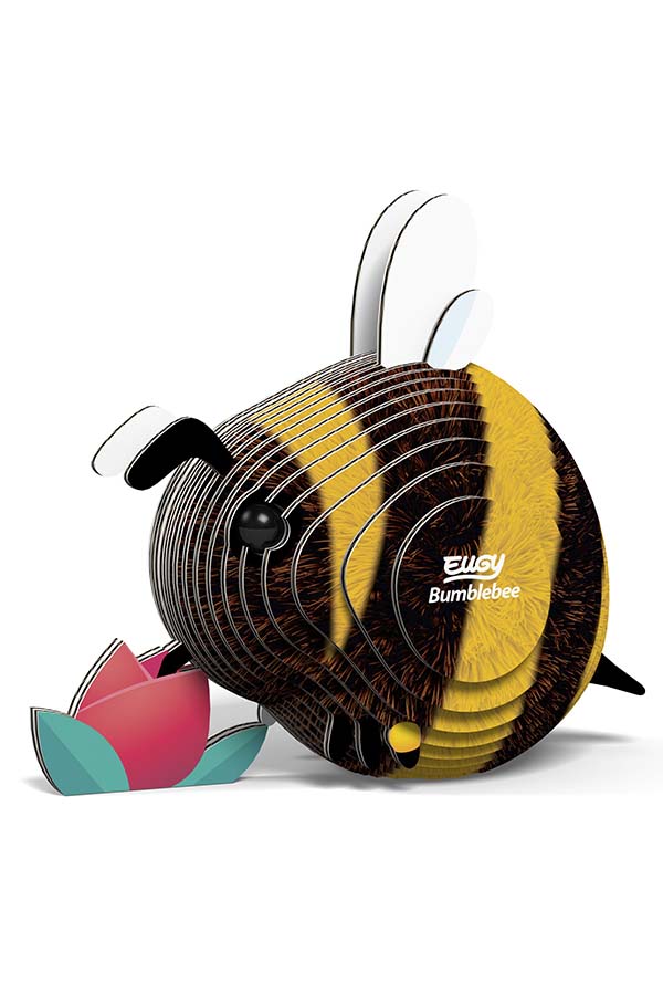 El modelo "Bumblebee" de Eugy destaca por su diseño amigable y fácil de armar. Perfecto para niños y adultos, fomenta la creatividad y el amor por la naturaleza. Una vez ensamblado, es un elemento decorativo único y sostenible.