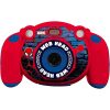 Cámara digital infantil con diseño de Spider-Man, ideal para niños. Cuenta con un diseño ergonómico en rojo y azul, con agarres laterales y una lente central decorada con la temática de 