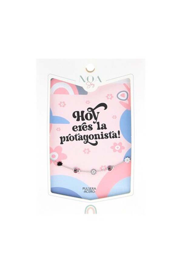 Pulsera de acero con delicados charms florales, pensada para hacer sentir especial a quien la lleva. Perfecta para cumpleaños, comuniones o simplemente para decir “hoy tú mandas”.