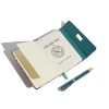 Interior libreta Nicole Lee con planner mensual y bolígrafo