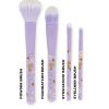Incluye brochas para polvos, base, sombras y eyeliner, cubriendo todas las necesidades para un maquillaje completo.