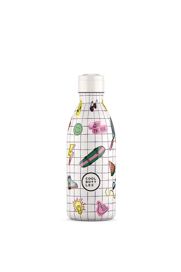 Botella reutilizable infantil con divertido diseño de skate, emojis y accesorios urbanos. Fabricada en acero inoxidable con aislamiento térmico de larga duración.
